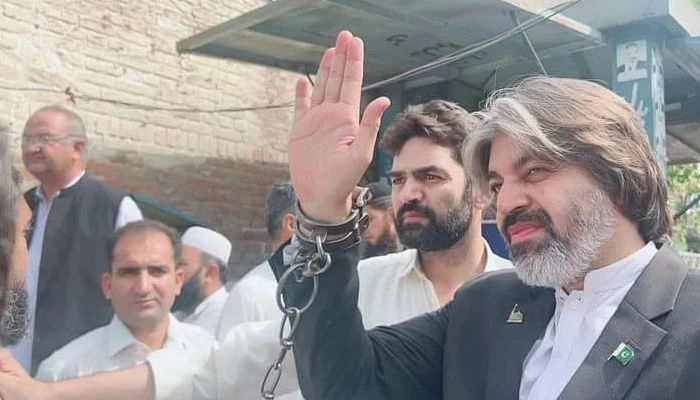 332705 8960537 updates