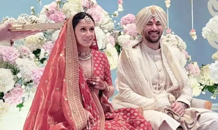 karan deol and darisha acharia wedding
