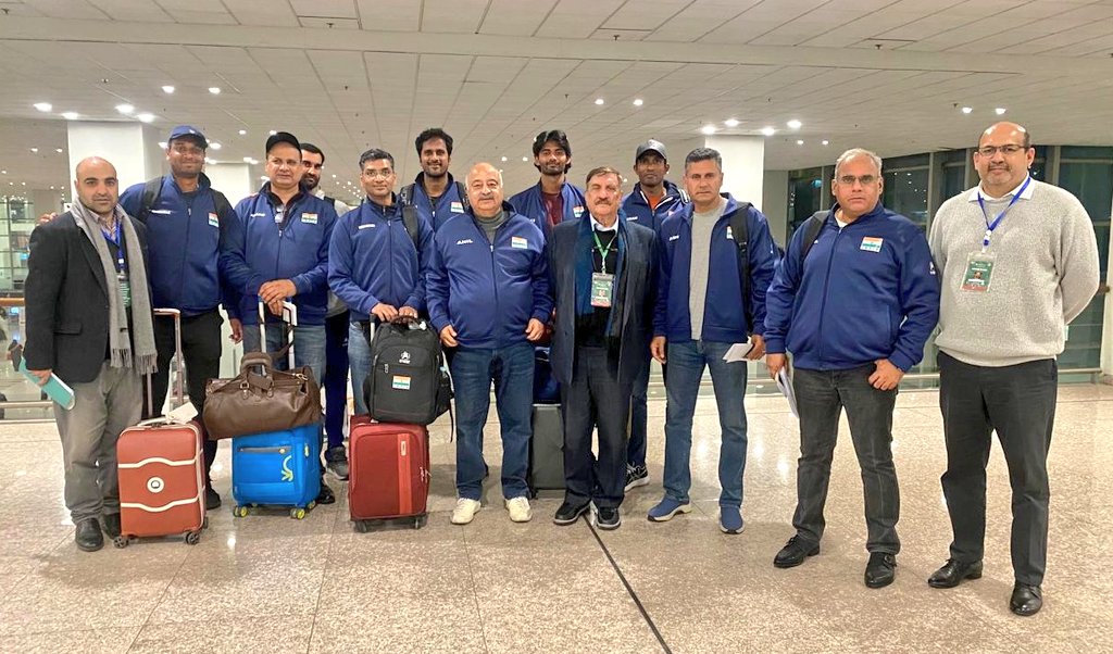 Indian tenis team reached islamabad pakistan