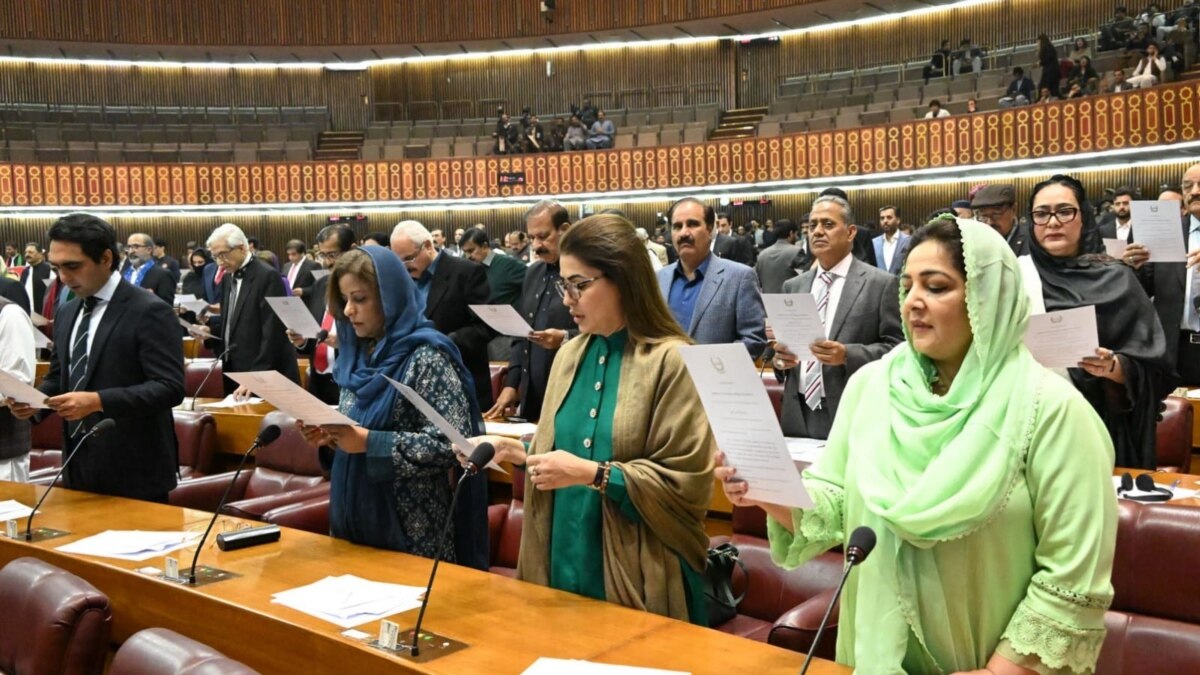 01000000 0aff 0242 6f1f 08dc390bb178 w1200 r1