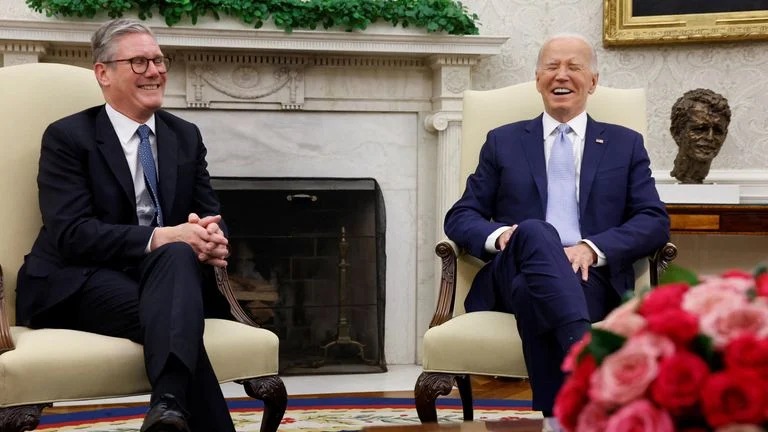 joe biden uk pm carestamer