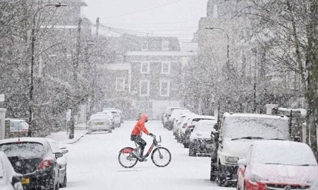 snow fall in UK