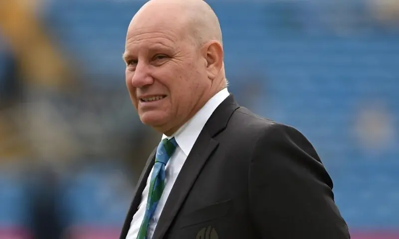 Match referee Andy Pycroft